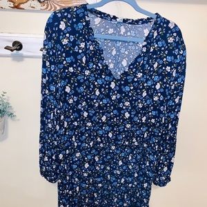 Old Navy Floral Dress💙